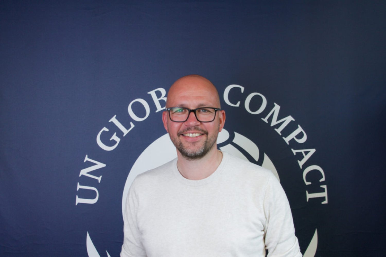   Eirik Kanck, regionleder i UN Global Compact  Som organisasjon forteller at de daglig erfarer hva man vinner på å ha et mangfoldig team som er åpne for hverandres innspill.&nbsp; 