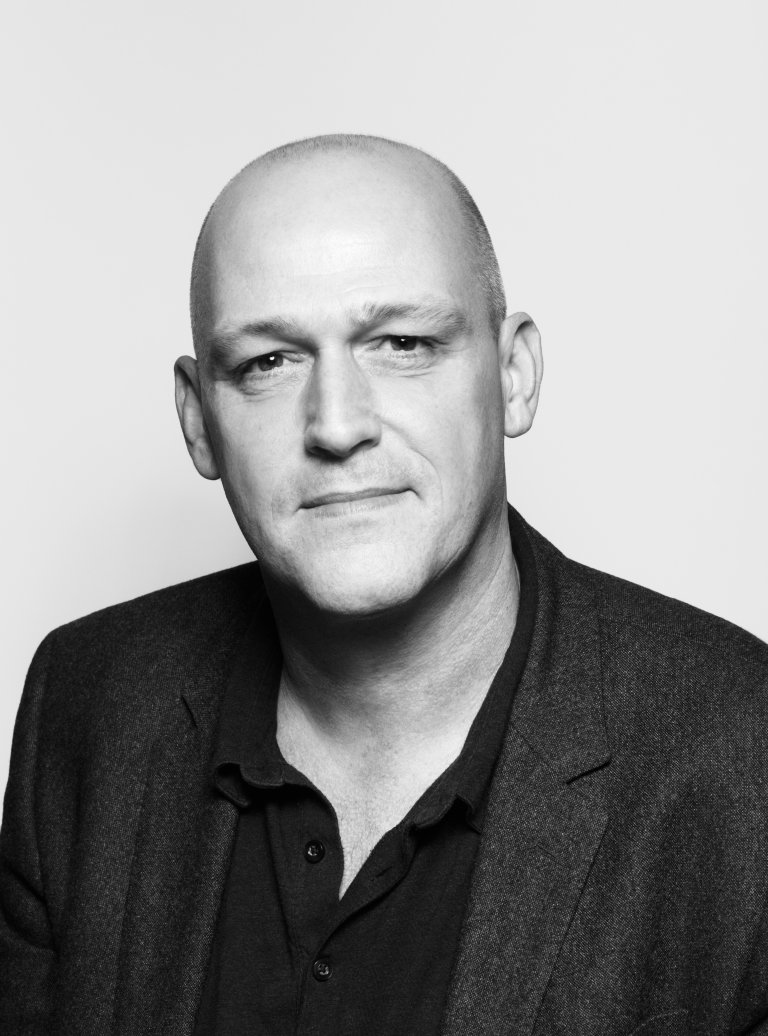 Svart hvitt portrett av Jonathan
