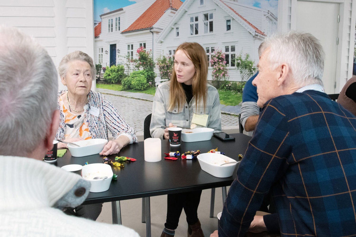 Brukerinvolvering er nøkkelen i utvikling og innovasjonsprosesser. For å avdekke faktiske behov og sikre at det skapes treffsikre og brukervennlige løsninger for den enkelte, har NSCC et eget nasjonalt testsenter – Norwegian Smart Care Lab (NSCL) . Foto: NSCC